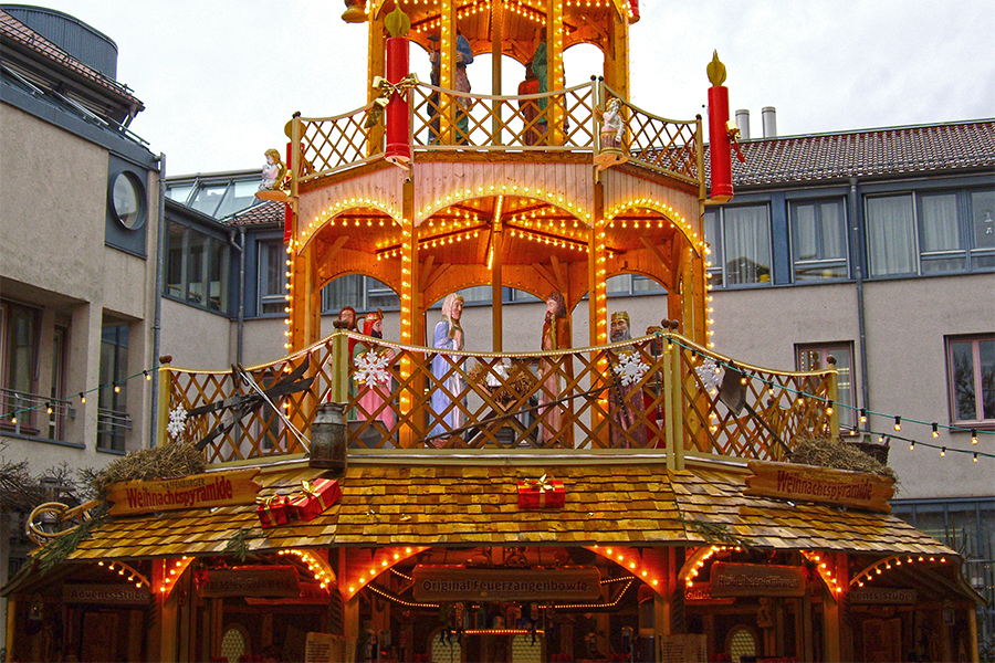 Weihnachtspyramide Alexander Markurth Aschaffenburg